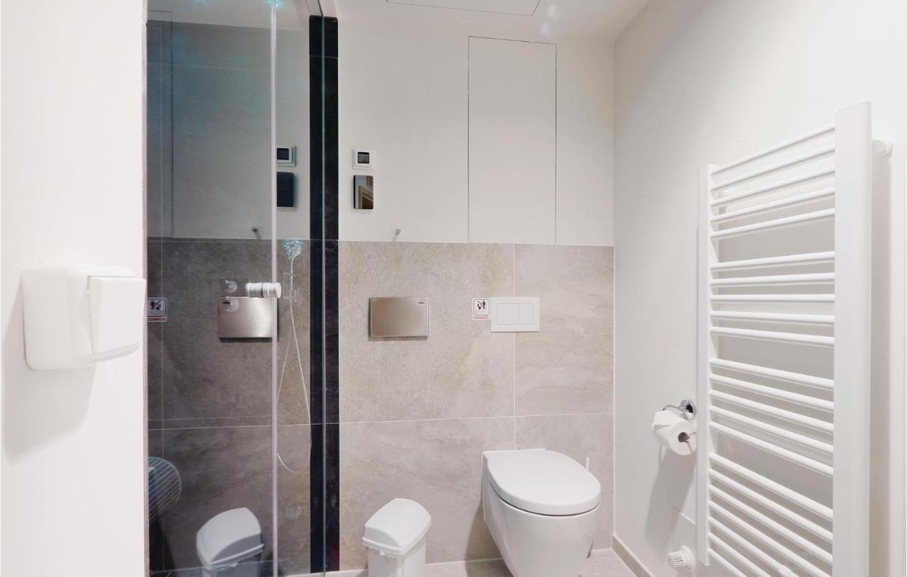Amazing Apartment In Luebeck Travemuende With Sauna Exteriör bild
